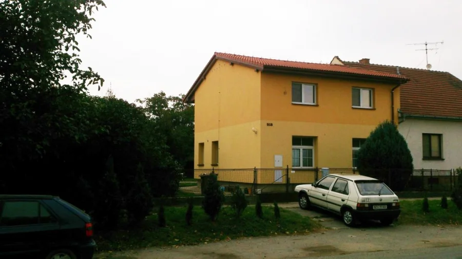 Exteriér – Rodinný dům Modřice po rekonstrukci, boční pohled